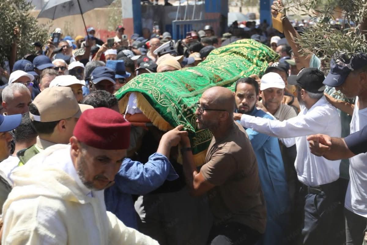 بحضور وزراء من الحكومة، شُيّعت جنازة الدولي المغربي السابق أحمد فرس.